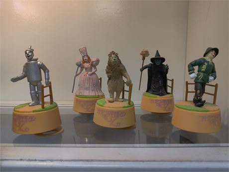 Presents Wizard of Oz Music Figures