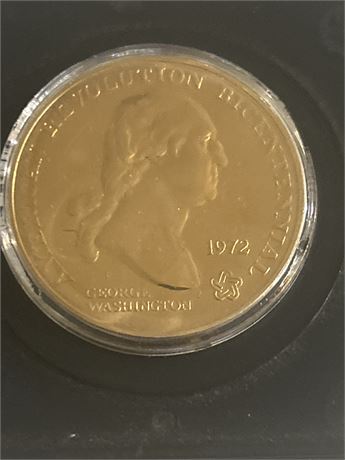 American revolution bicentennial gold coin (L)