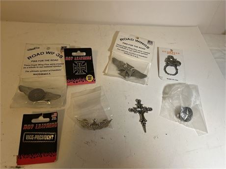 Motorcycle riding pins (L)
